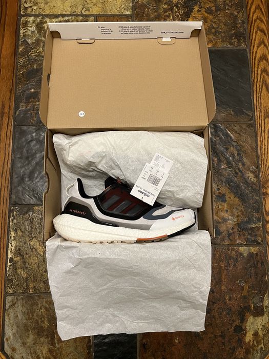 Adidas UltraBOOST 22 GTX