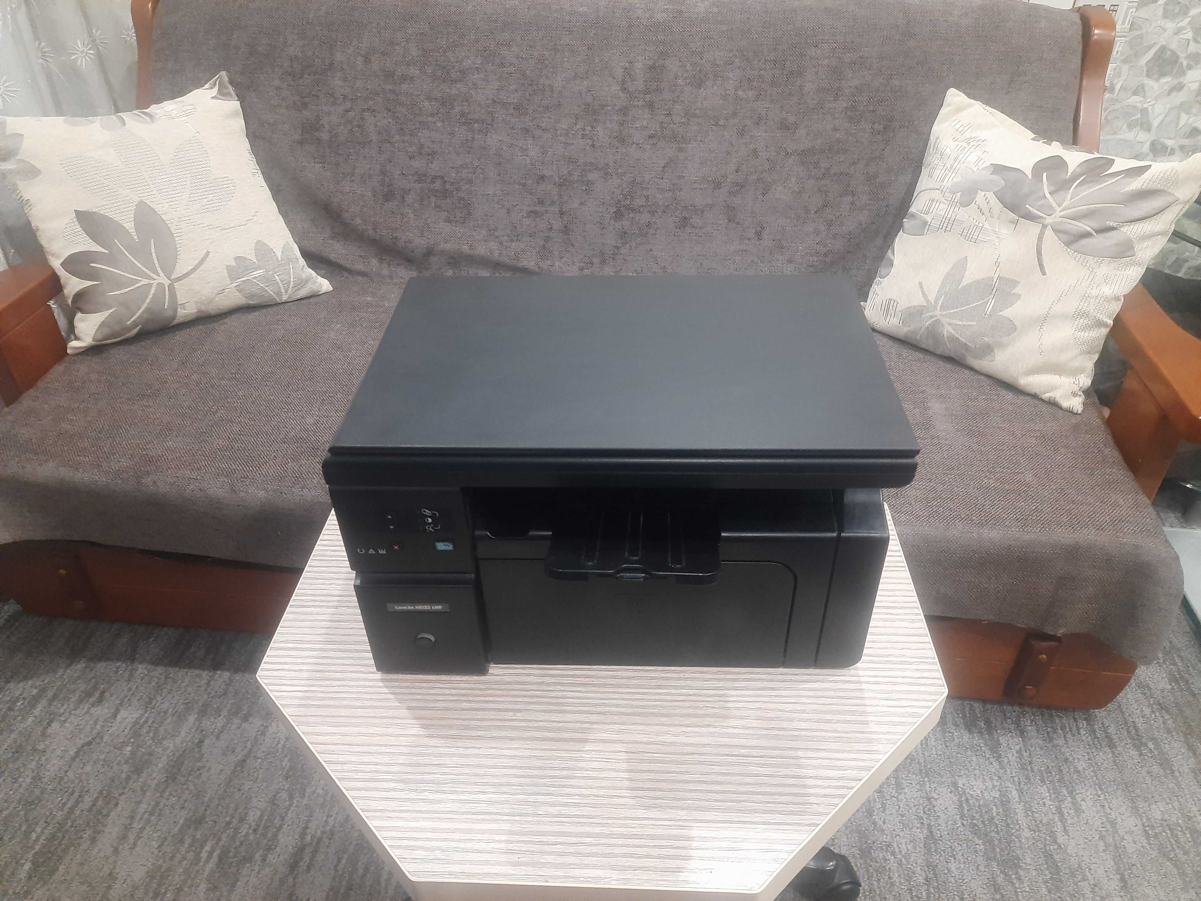 LazerJet M1132 MFP ( принтер , ксерокс , сканер )