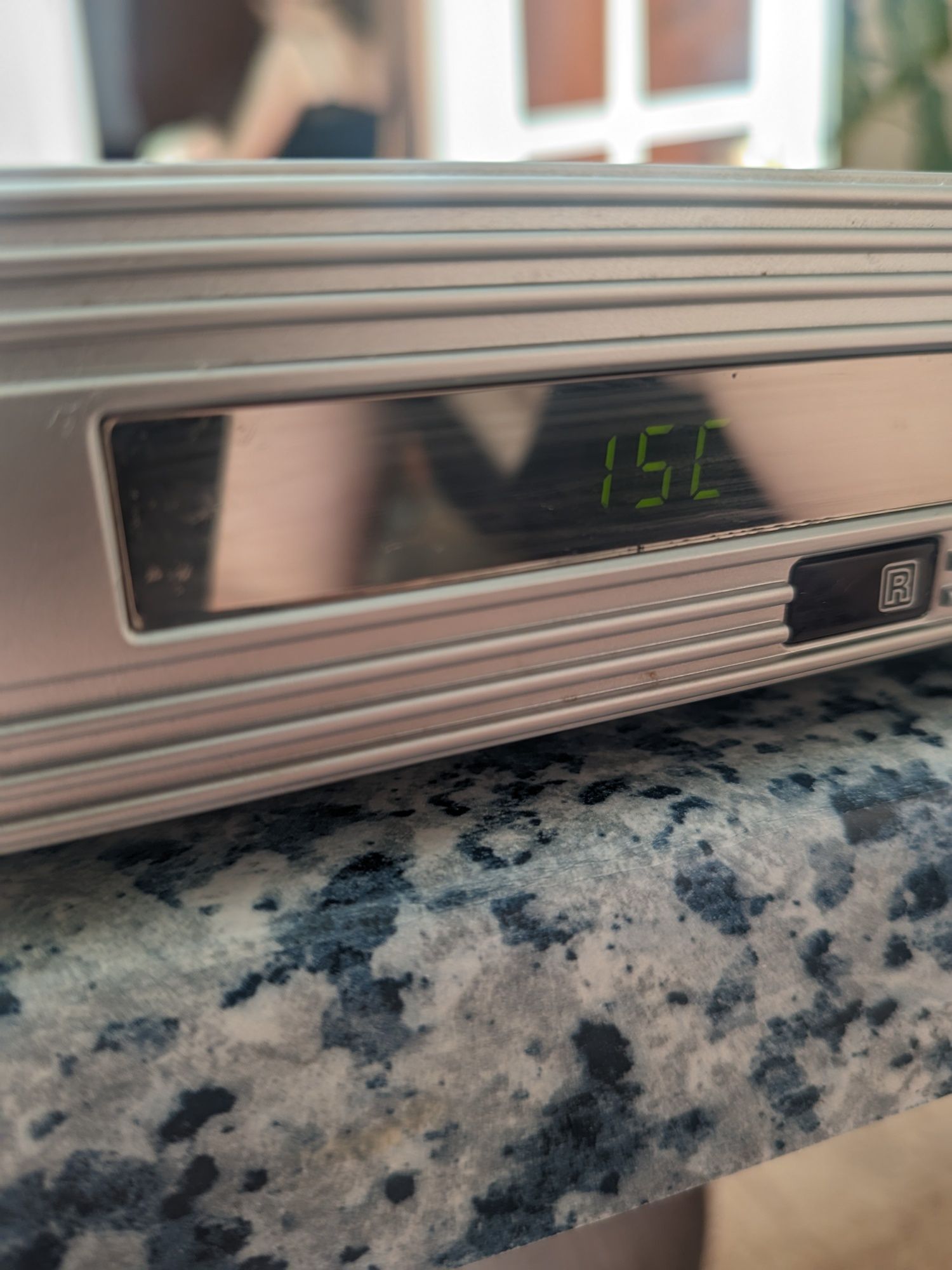 DVD програвач Mustek V56SM-2E