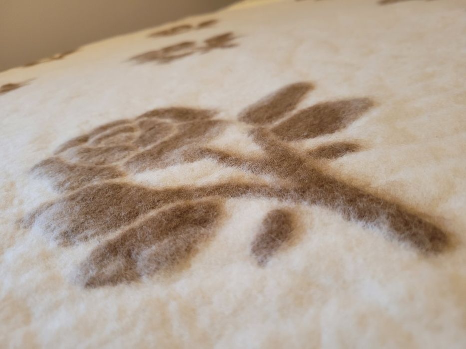 Koc 190x135 cm pled 100proc wełniany termiczny termoaktywny WOOLMARK