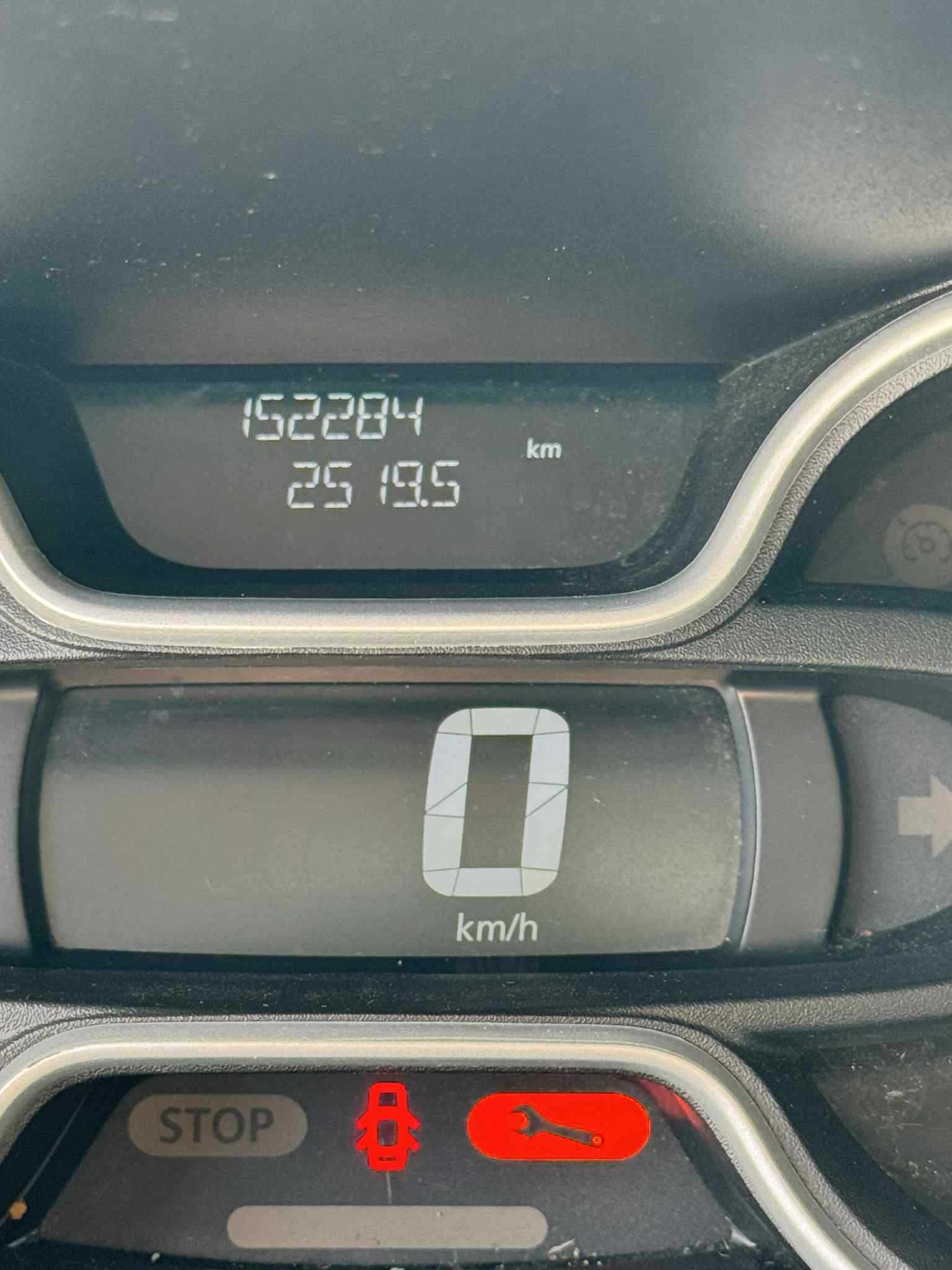 Renault Trafic L2H1 long, niski przebieg, pierwszy właściciel