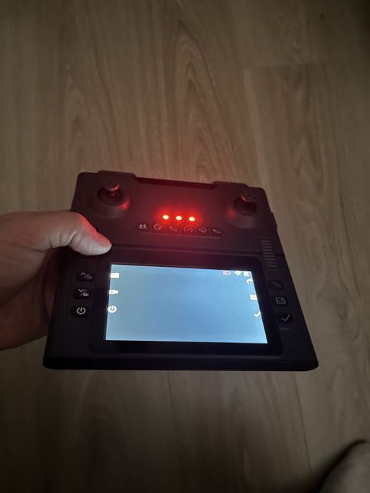 Дрон Квадрокоптер FPV та Екраном на Пульті