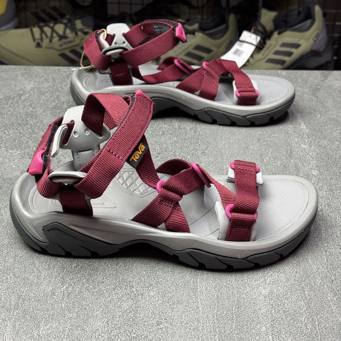 37р.ОРИГІНАЛ 100% TEVA Босоніжки санжалі тева