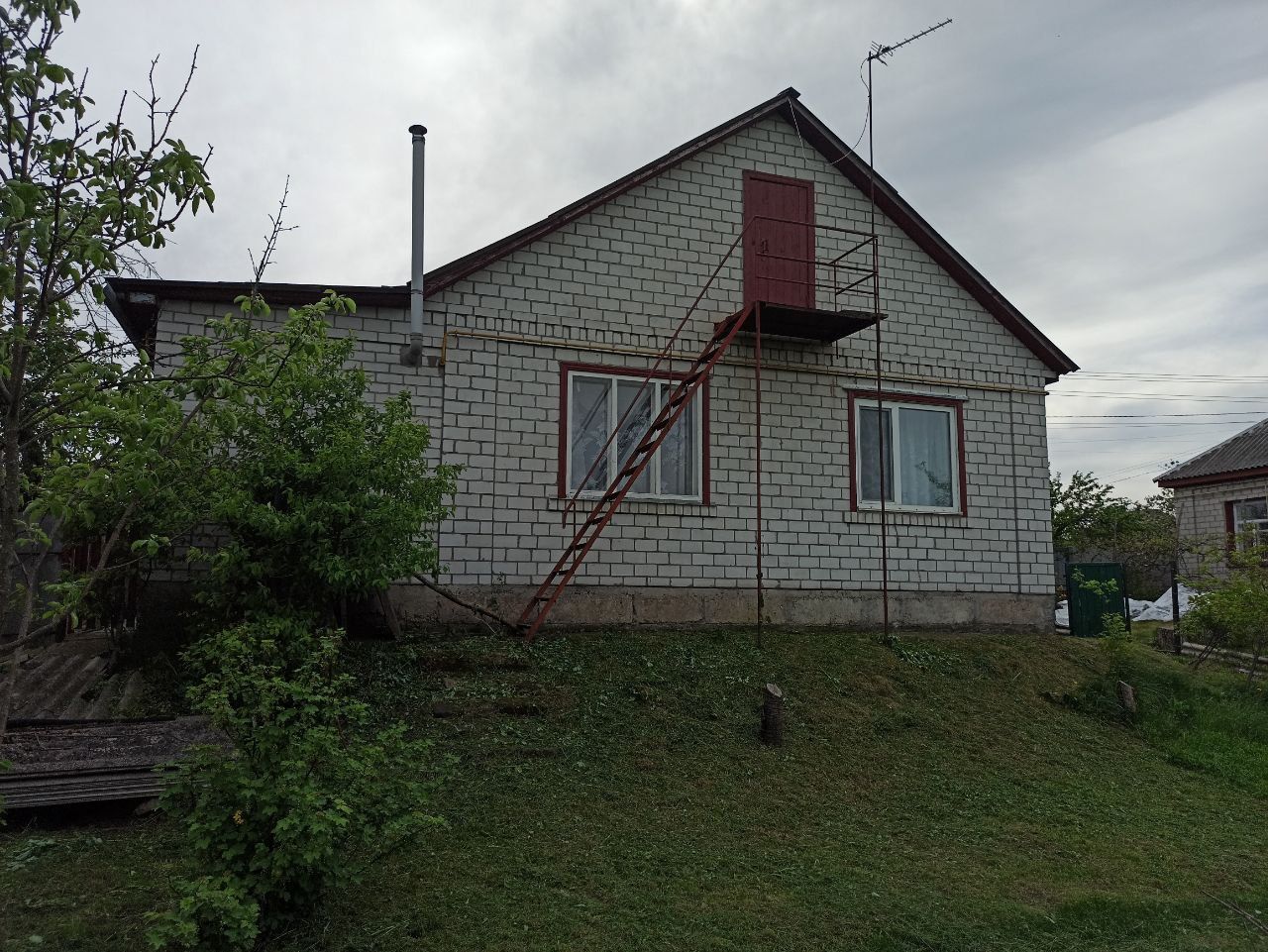 Будинок в селі В.Яблунівка