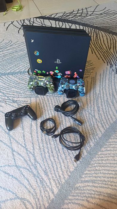 Sony PS 4pro продам срочно!