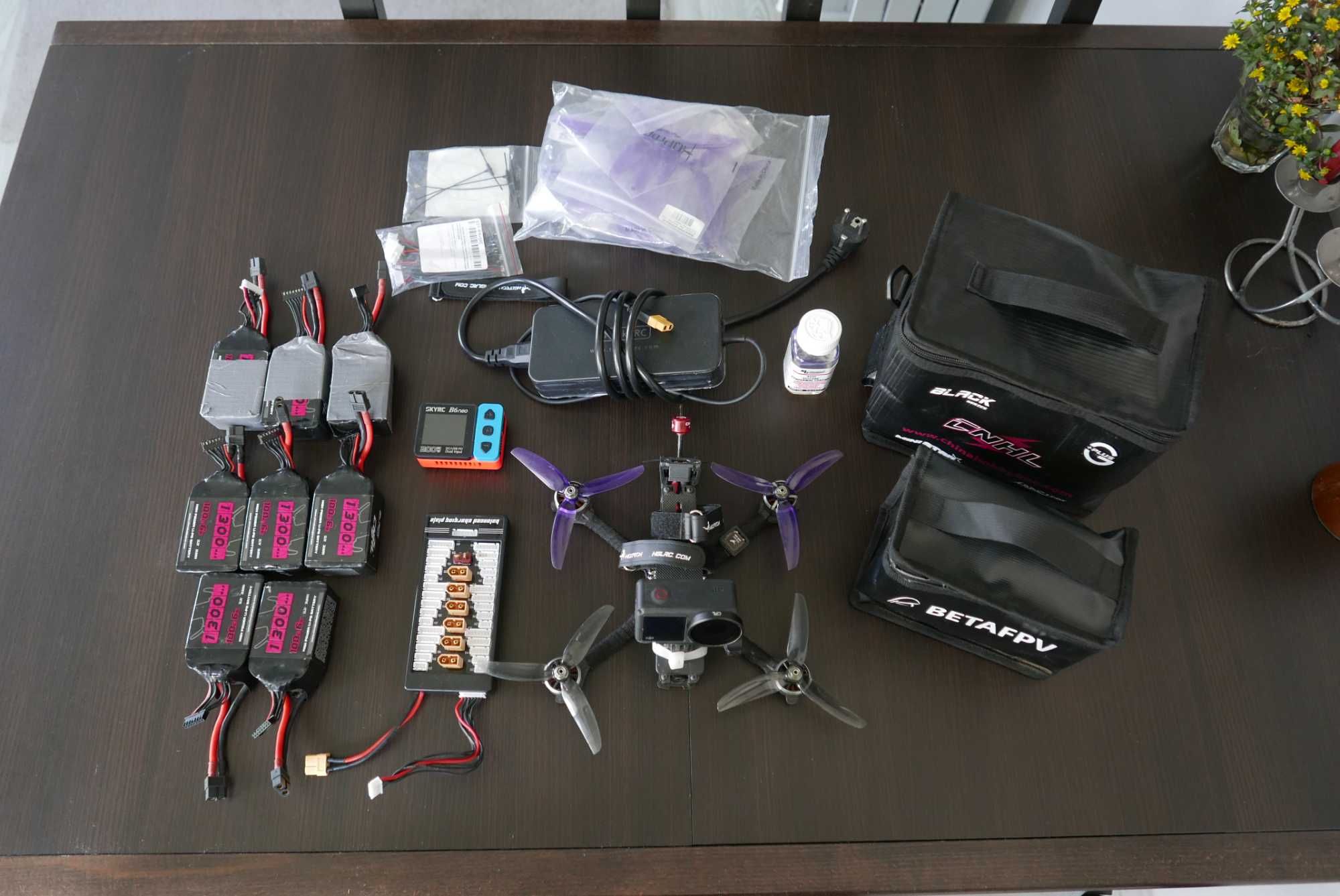 Dron FPV 5 inch TBS Source One V5, TBS Unify Pro32 HV + akcesoria