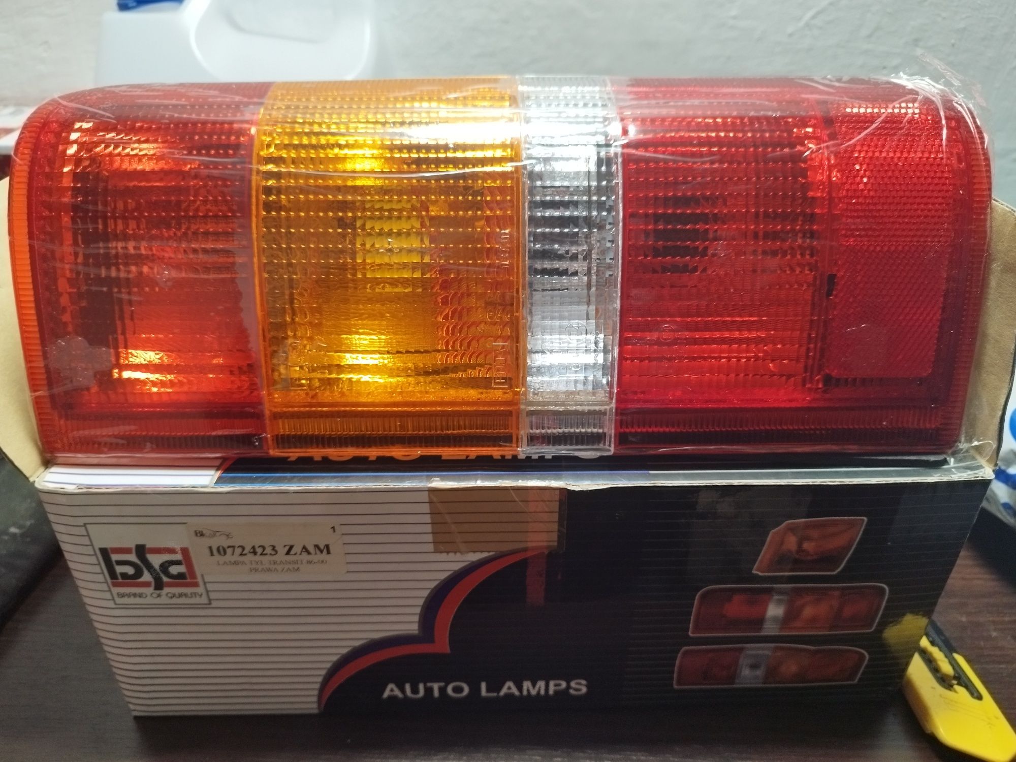 Lampa tył ford transit 86-00