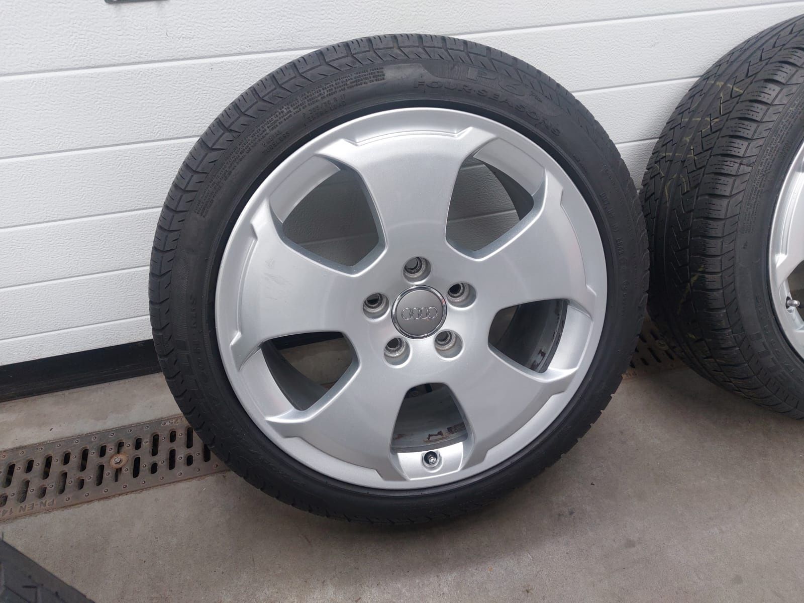 Felgi aluminiowe koła 5x112r17 AUDI A3,