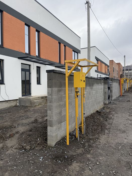 Продаж котеджів з міськими комунікаціями на масиві Макарова!