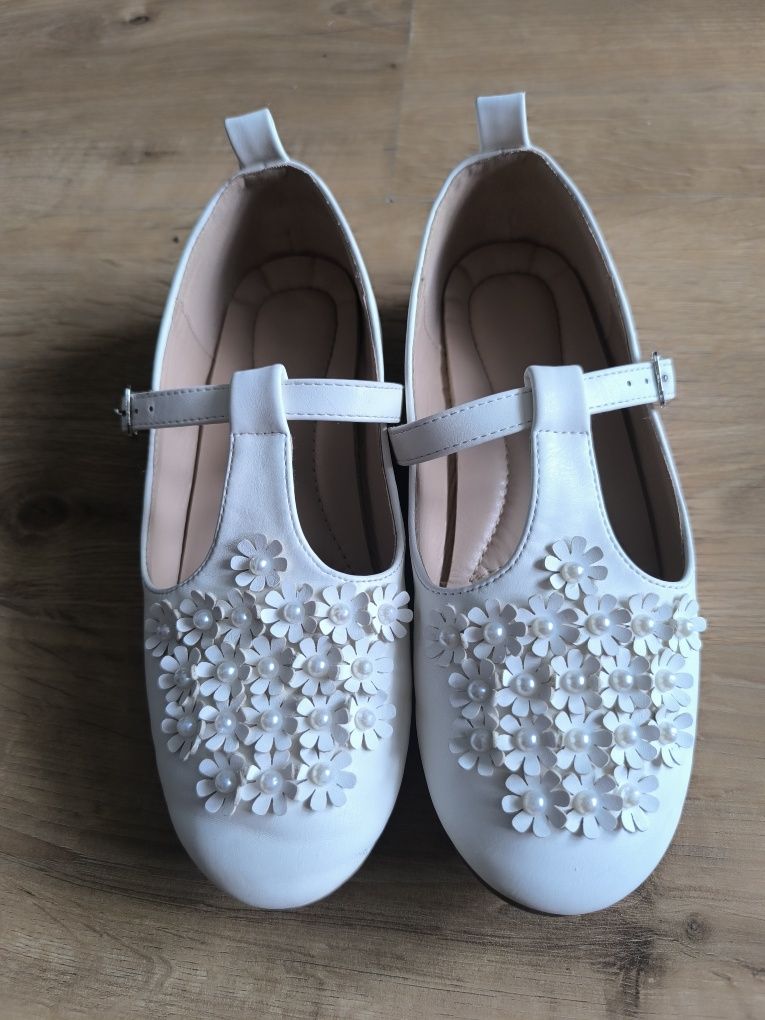 Baleriny buty Reserved 35 komunia baletki