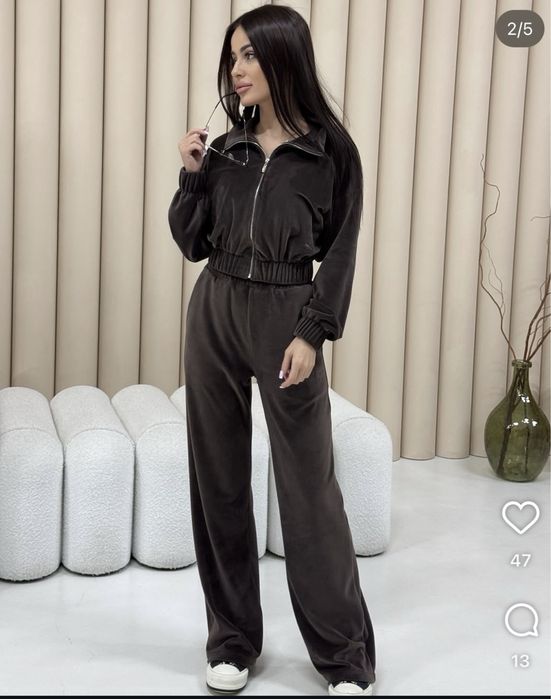 Шоколадний велюровий костюм хс, новий