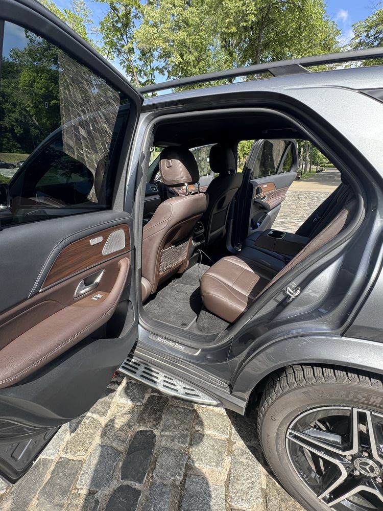 Продам Mercedes-Benz GLE300D 4 Matik