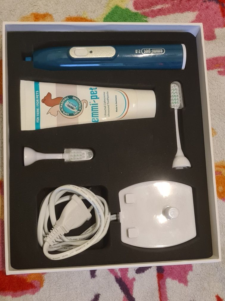 Emmi-pet 2.0 ultradźwiękowa szczoteczka jak nowa