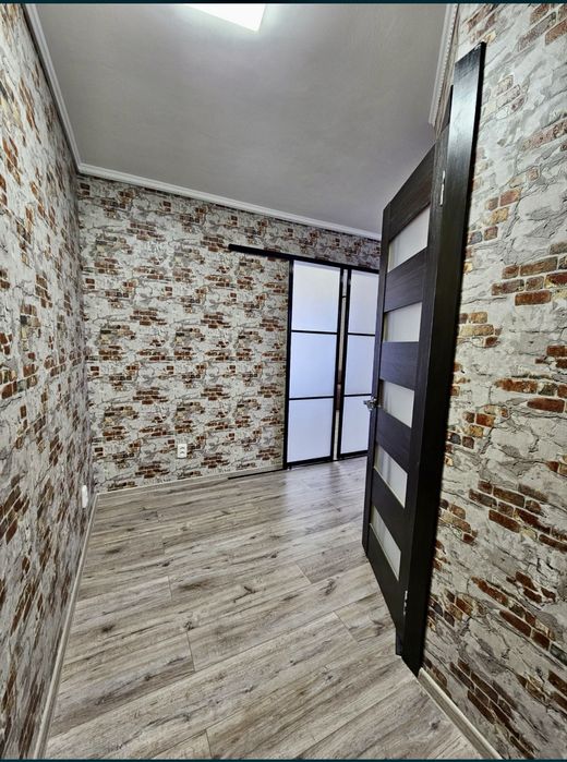 Сдаю 1 комнатную квартиру на Космонавтов/ Электронная