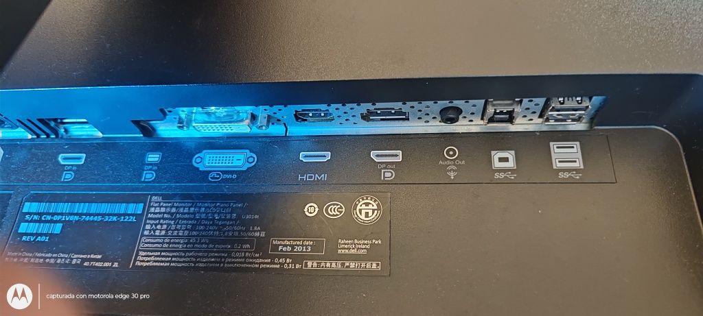 Monitor d pc marca Dell está otimo em tudo 28p ecram muito grande