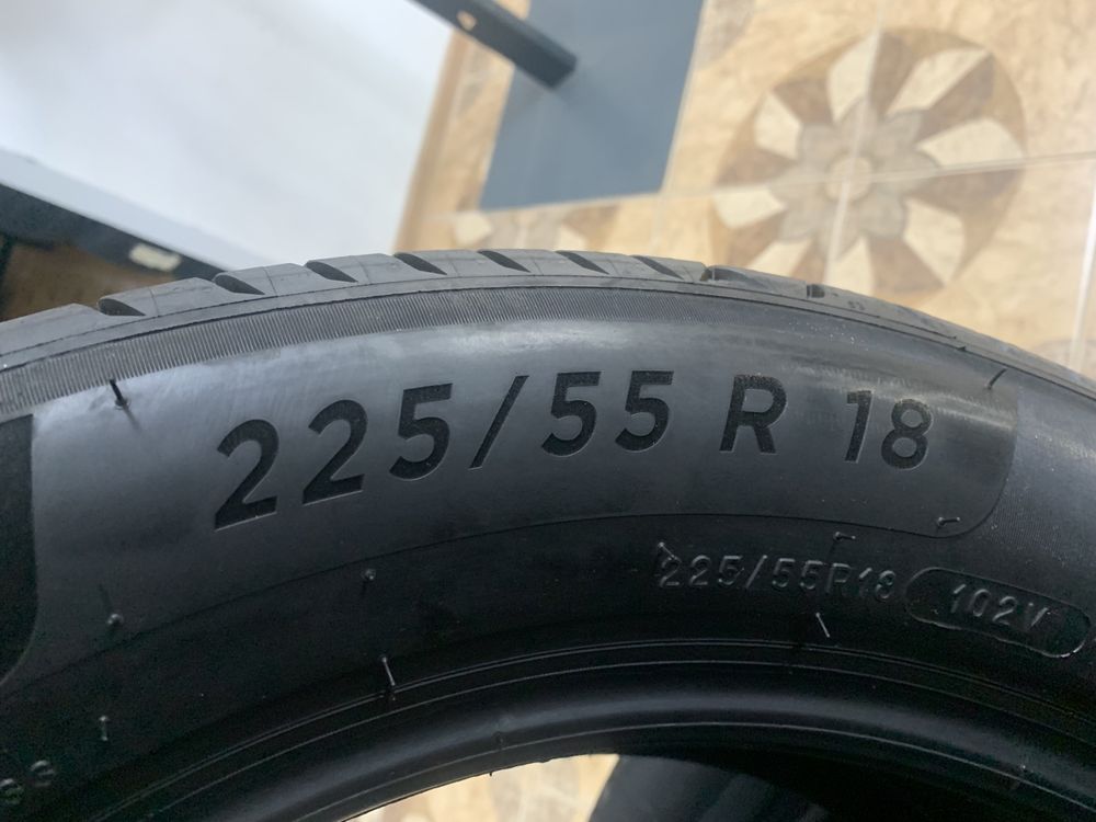 Комплект літніх шин 225/55/18 102V Michelin e-PRIMACY