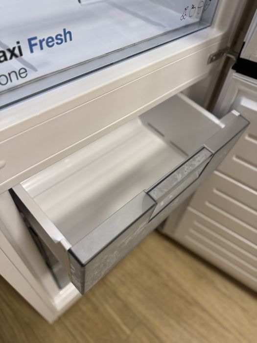 Холодильник Vestfrost CW286WB