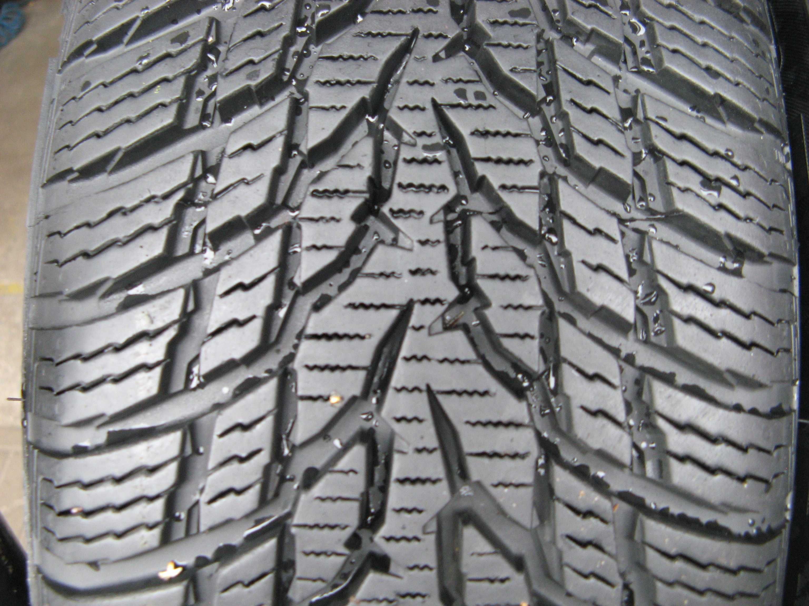 185/60R15 NOKIAN WR Snowproof - nr.0203