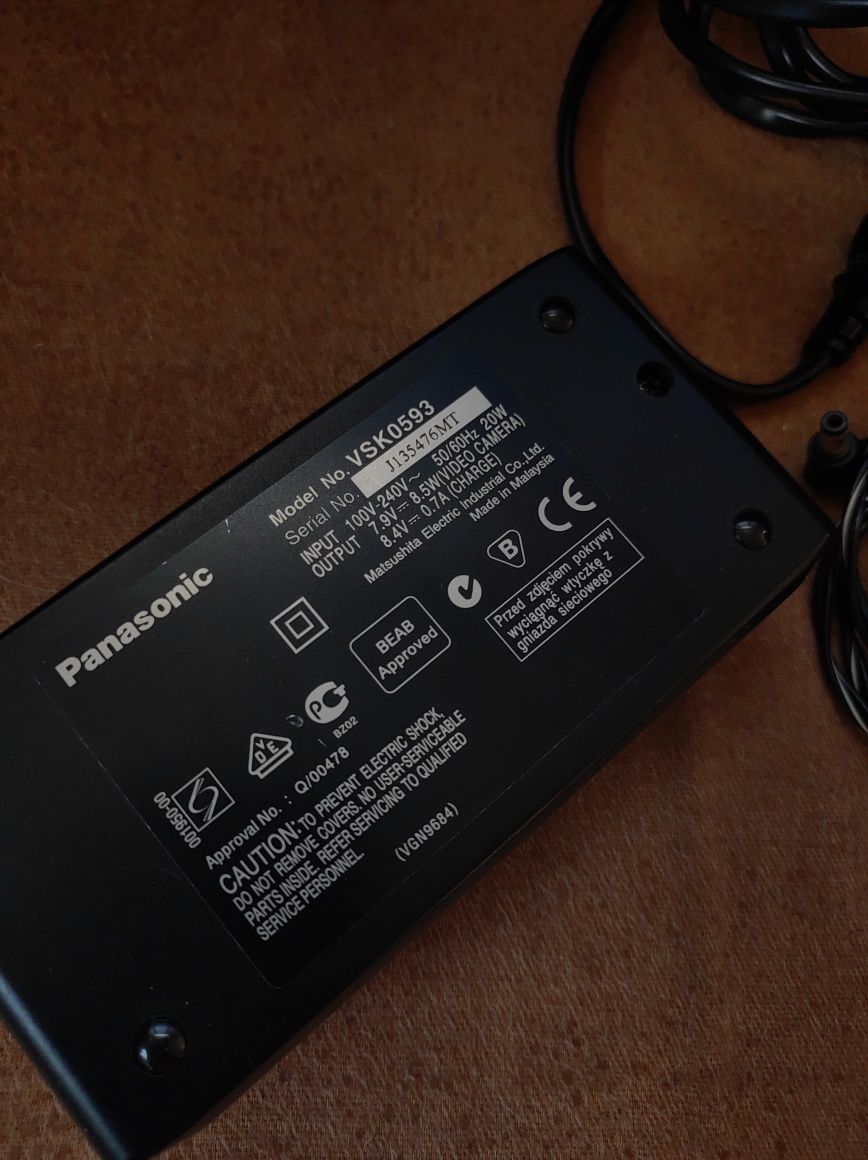 Відеокамера Panasonic NV-RZ9 / стан нової