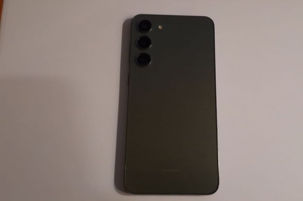 Продам власний телефон Samsung Galaxy S23 plus  8/512 green