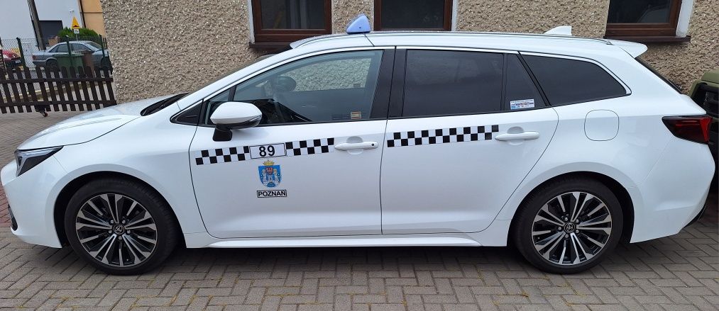 Taxi Poznań Mosina Śrem Cały kraj i UE Prywatny kierowca Przewóz osób