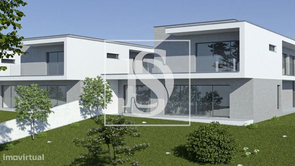 Moradias T3, NOVAS, INDIVIDUAIS, com 4 frentes, em lotes de terreno co