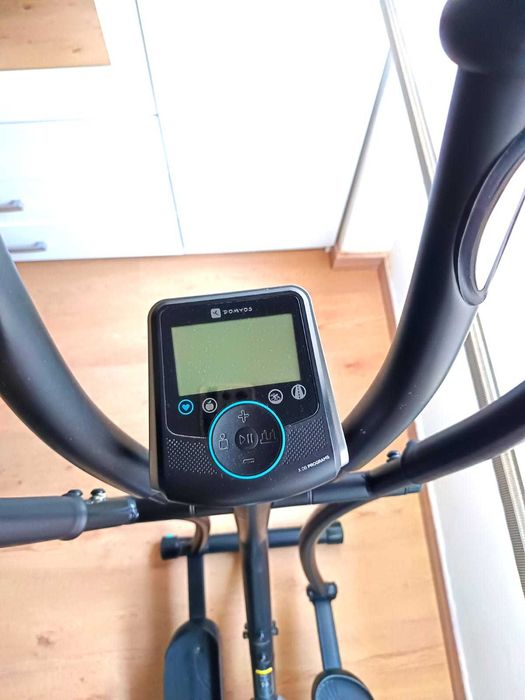 Elíptica DOMYOS E-Essential + 06 – Decathlon