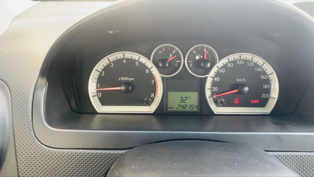 Chevrolet Aveo 1.2 Bi-Fuel 2011 – Gasolina + GPL, económico e fiável
