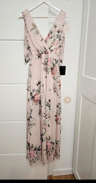 Śliczna sukienka maxi w kwiatowym princie w rozmiarze 36/S