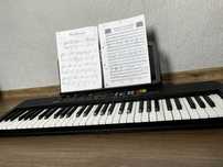 Синтезатор YAMAHA , PSR-F52