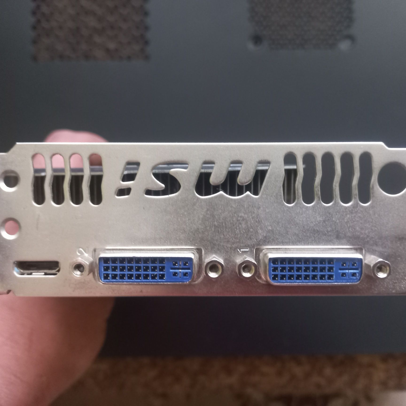 Відеокарта MSI GeForce GTX550 Ti