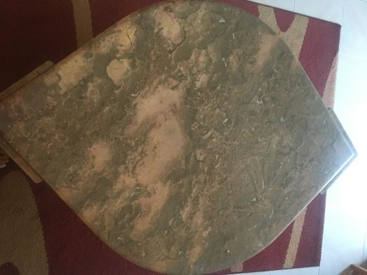 Mesa de centro em mármore