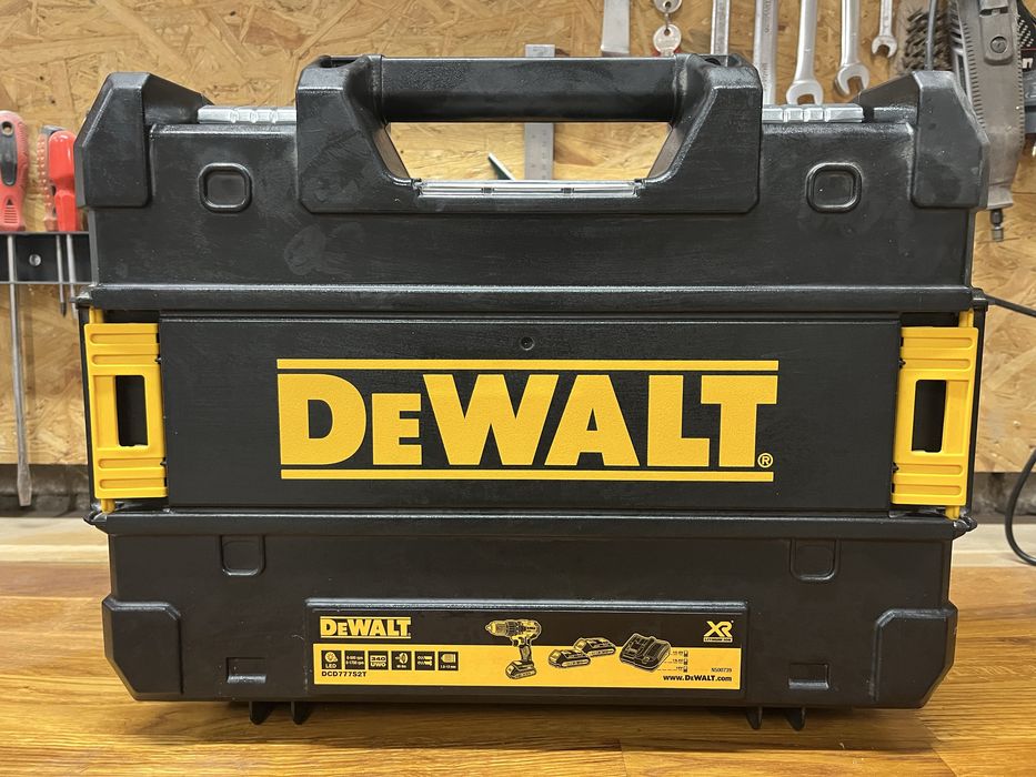 Pusta walizka DeWalt TSTAK do DCD777 S2T