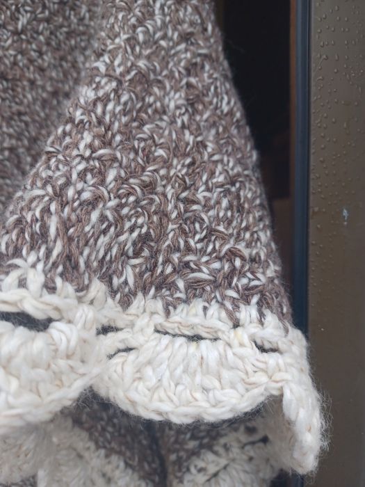 Mantinha ( feita á mão)