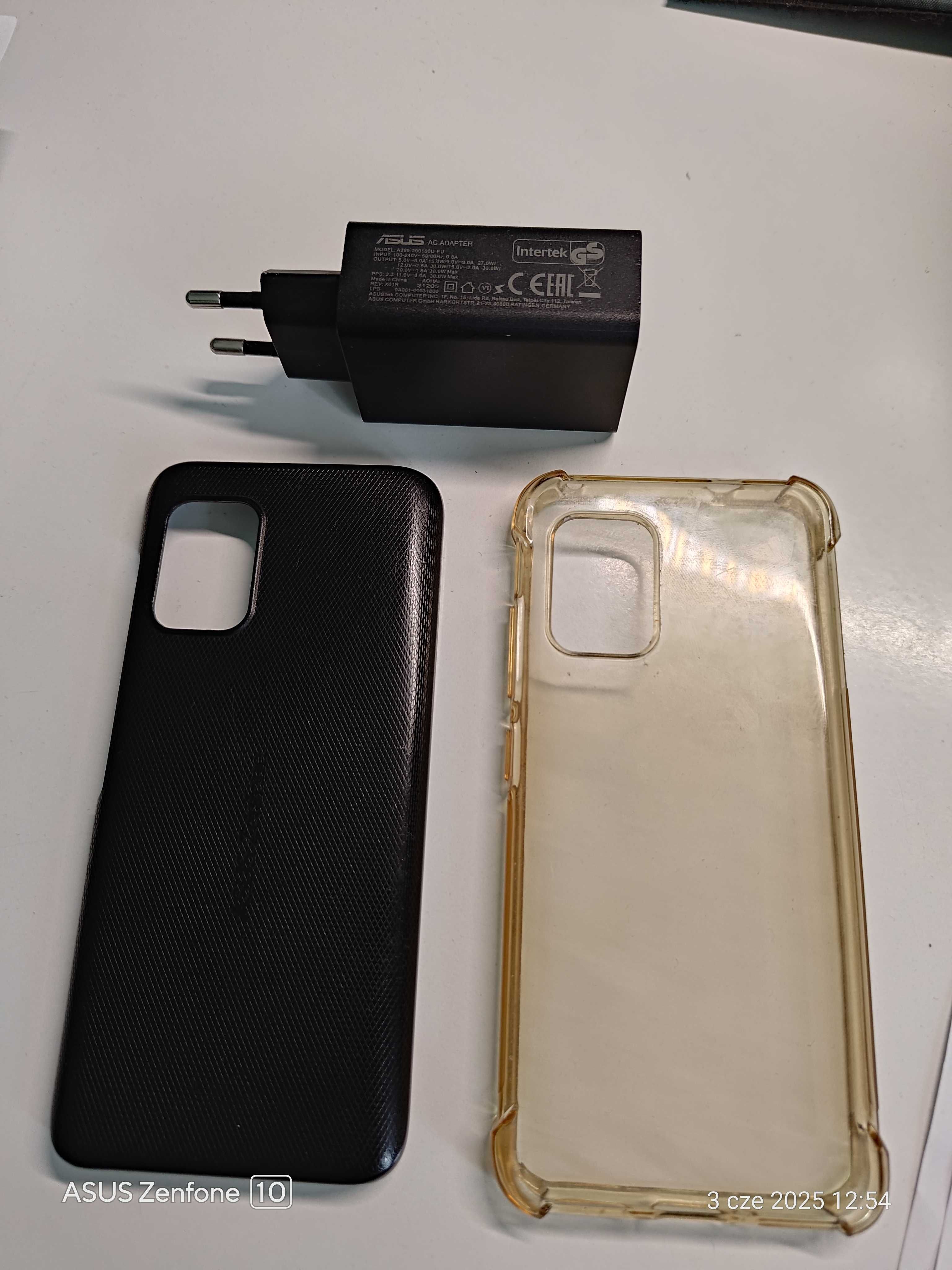 Asus Zenfon 8 czarny + gratisy