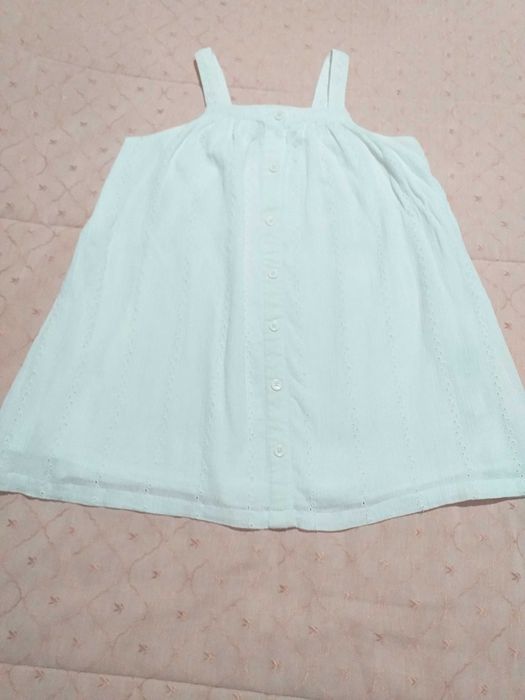 Vestidos  lindos, branco e verde, com bordado Inglês da TEX  7-8 anos