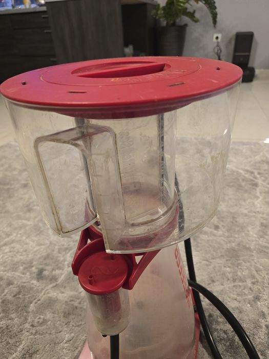 Odpieniacz RedSea RSK 900 do 2700l wydajna włoska pompa SICCE