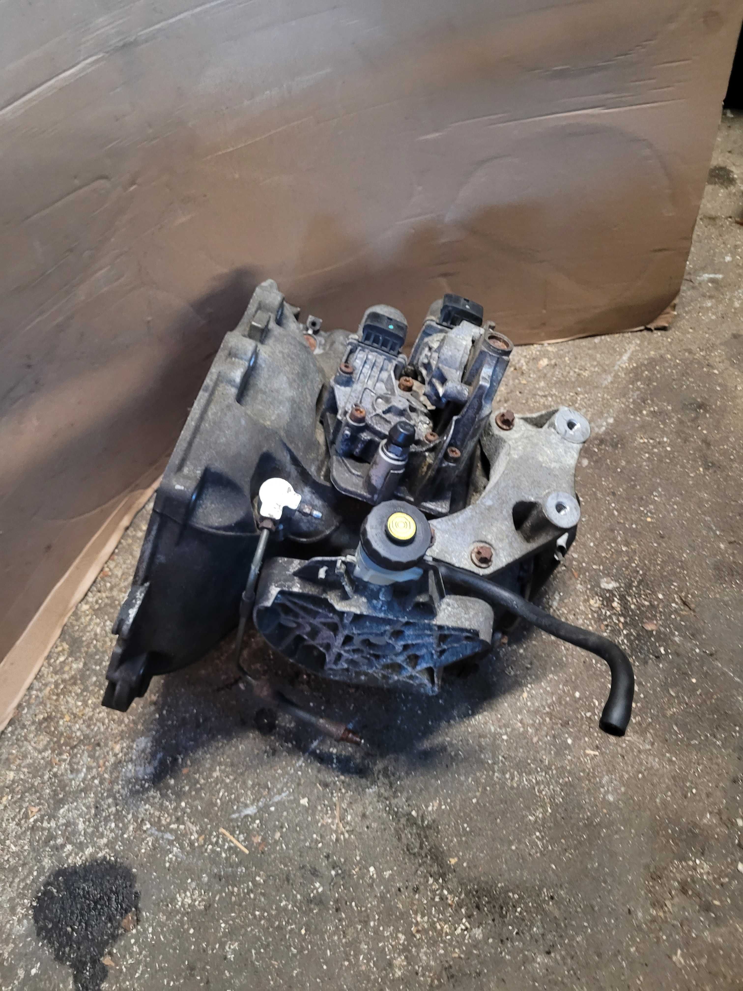 Skrzynia biegów manual OPEL CORSA D 1.2 1.4 16V Z12XEP Z14XEP F13MW418