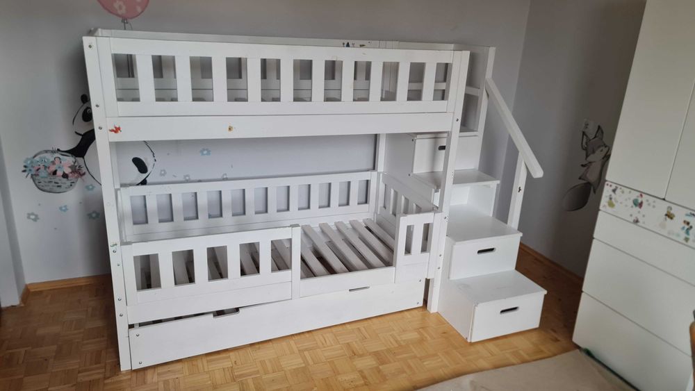 Łóżko piętrowe dziecięce drewniane