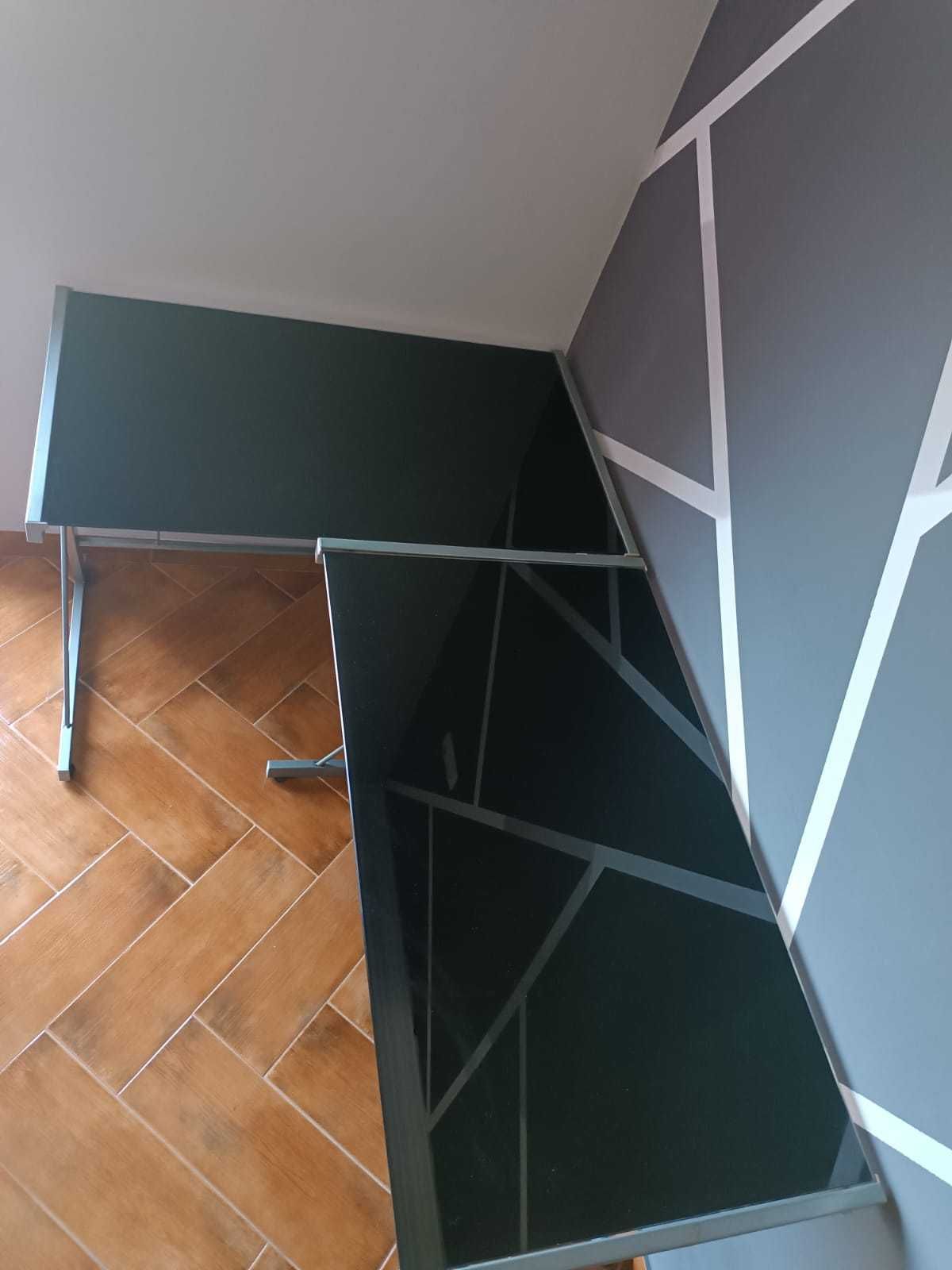 Secretária de vidro preta com dois tampos