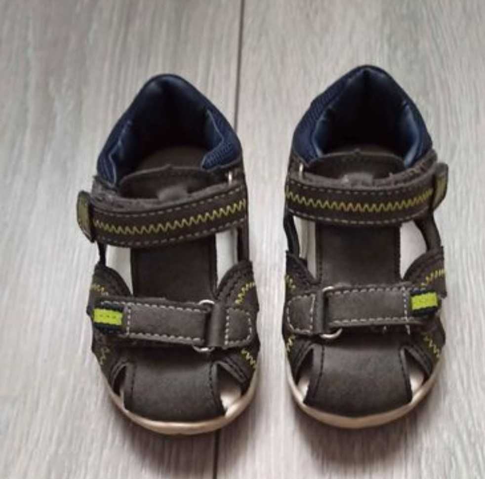 Sandałki dla chłopca 20