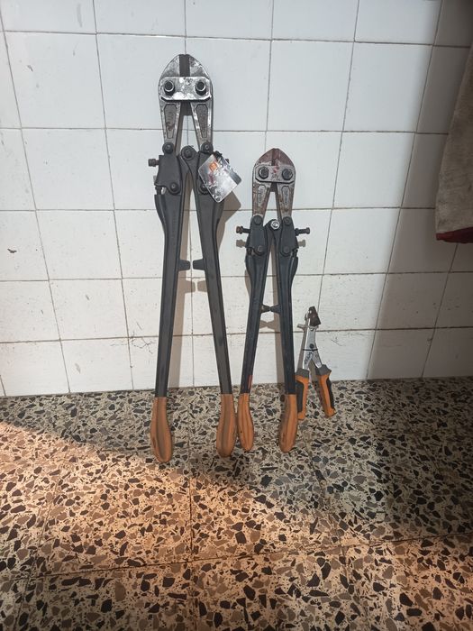 Tesoura de corta ferro.cavilha .verguinha