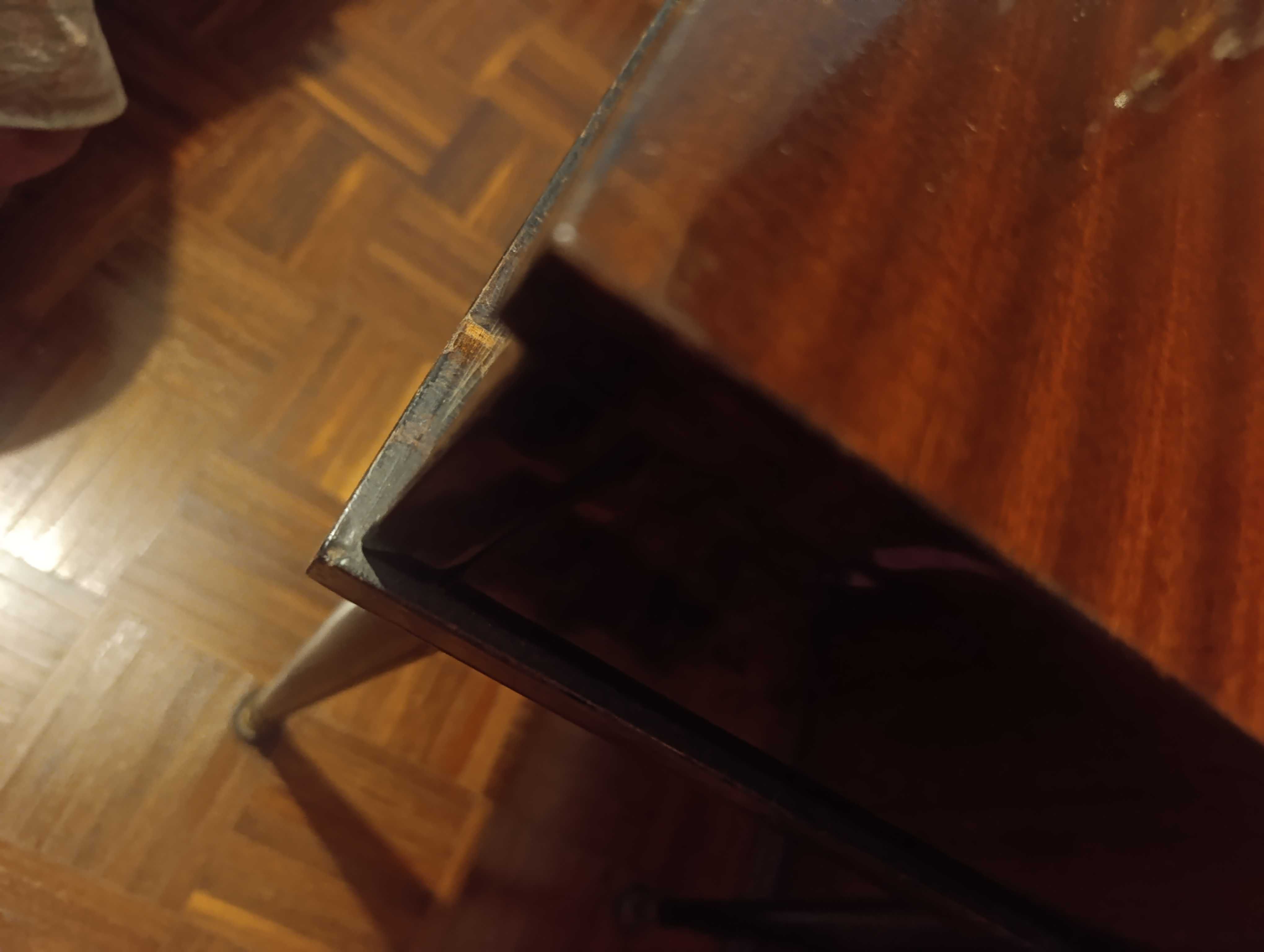 Mesa de cabeceira estilo antigo c/gaveta