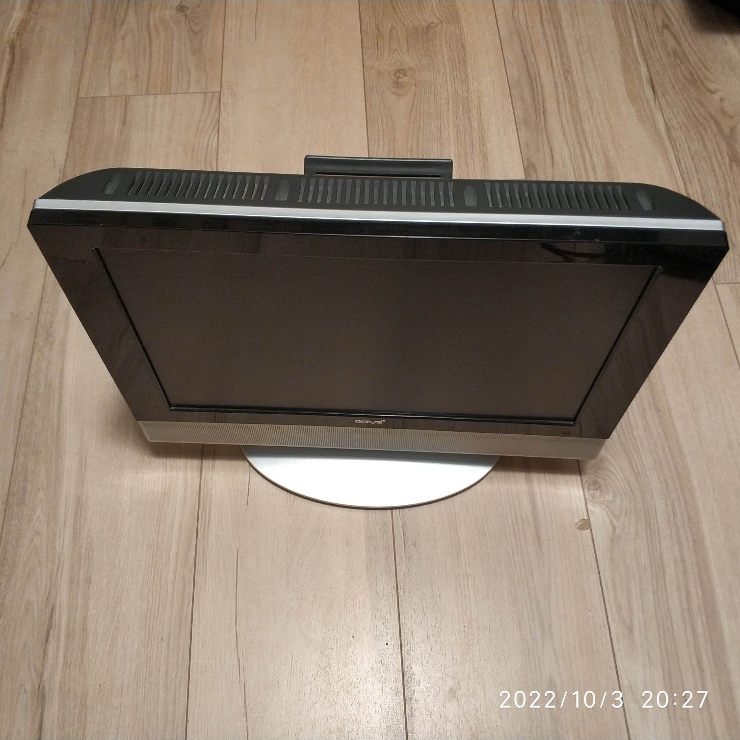 Telewizor 19" DVB-T z wbudowanym DVD na 12V DC (samochód) SCART VGA