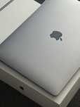 MacBook Air 13” 2020 – i3 / 8 GB / 256 GB