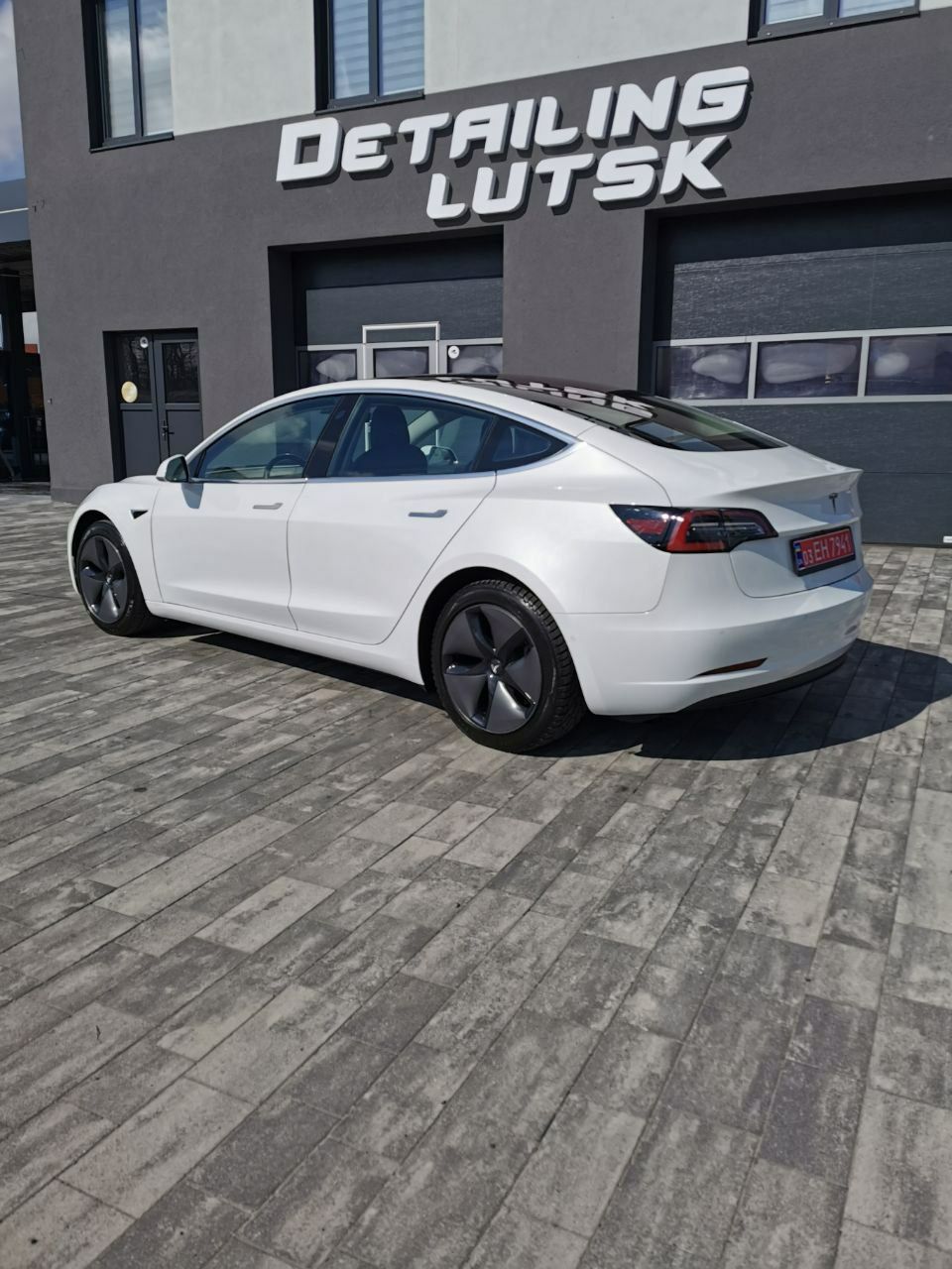 Tesla model 3 LONG RANGE