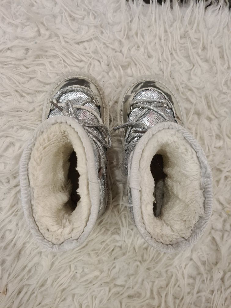 Buty zimowe śniegowce błyszczące emu eskimoski 25