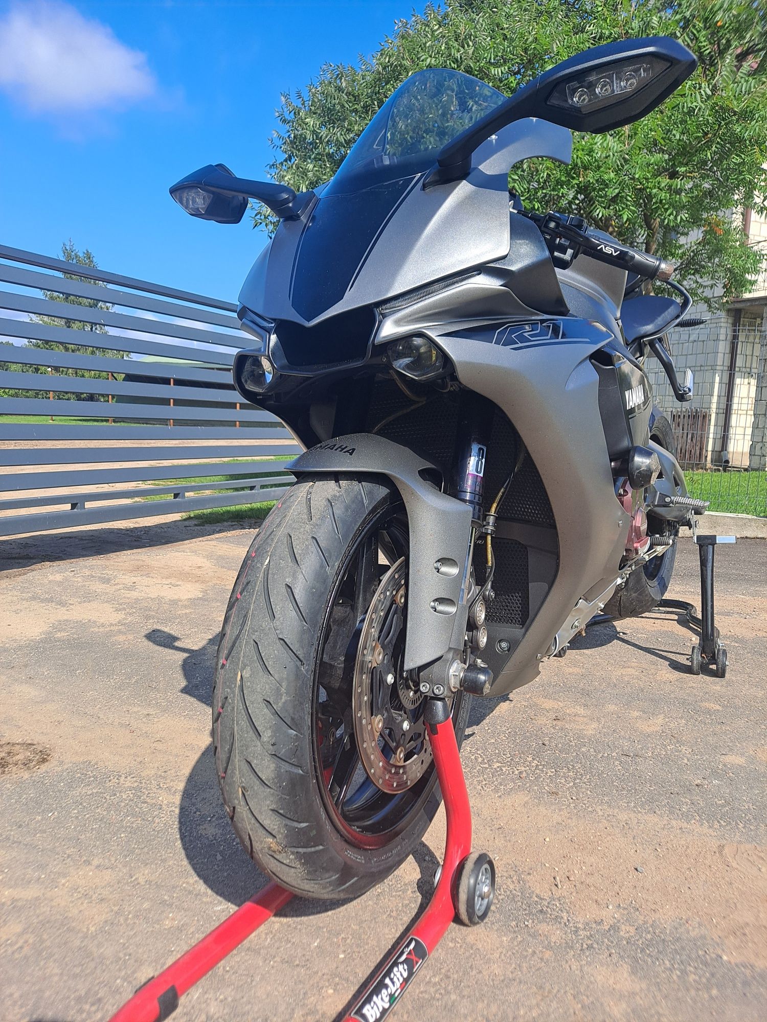 Yamaha R1 RN32 2015r