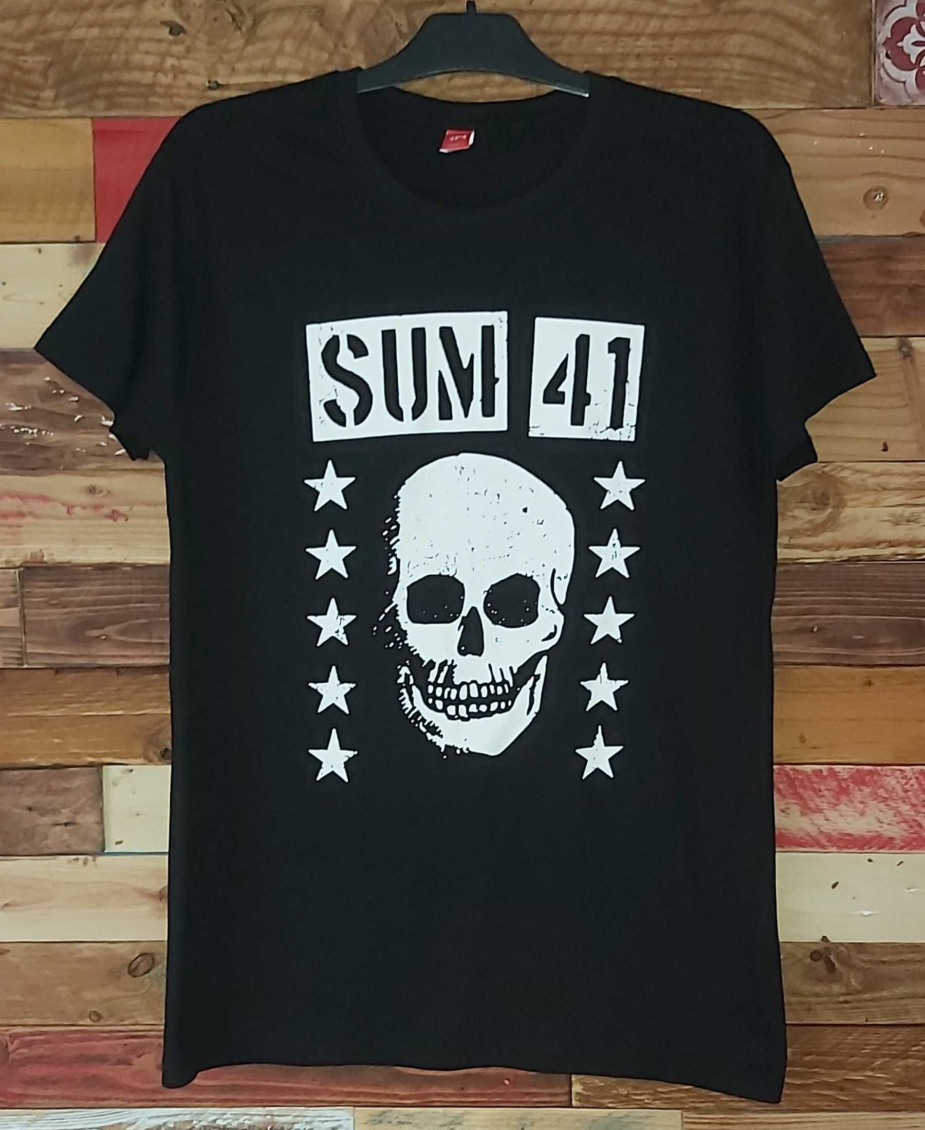 Blink 182 / Neck Deep / All Time Low / Sum 41 - T-shirt - Nova