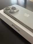 Iphone 15pro 128gb natural titanium gratis Air Pods pro